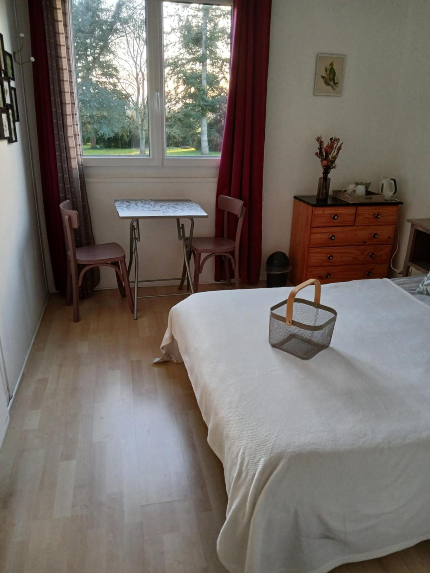 Bed and Breakfast Domaine Des Ifs Le Pin  Exteriér fotografie